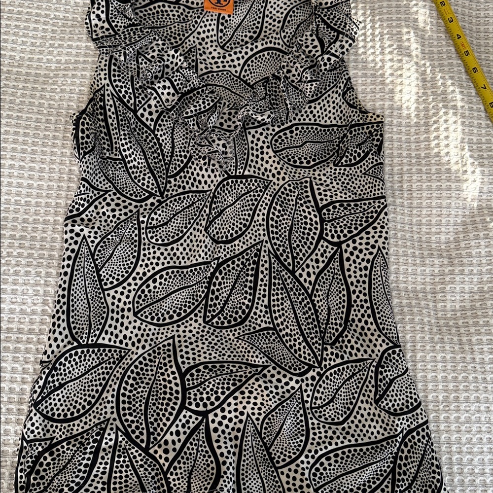 Tory Burch Monochrome Leaf Print Blouse - Picture 2 of 5